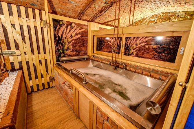 VIP wellness pivní lázně 2 dny pro 2 osoby, masáže i exkurze